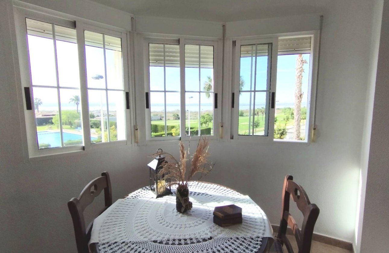 Herverkoop - Villa -
Torrevieja - La Siesta - El Salado - Torreta