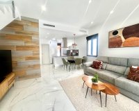 Herverkoop - Villa -
Torrevieja - La Siesta - El Salado - Torreta