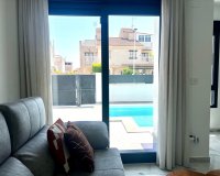 Herverkoop - Villa -
Torrevieja - La Siesta - El Salado - Torreta