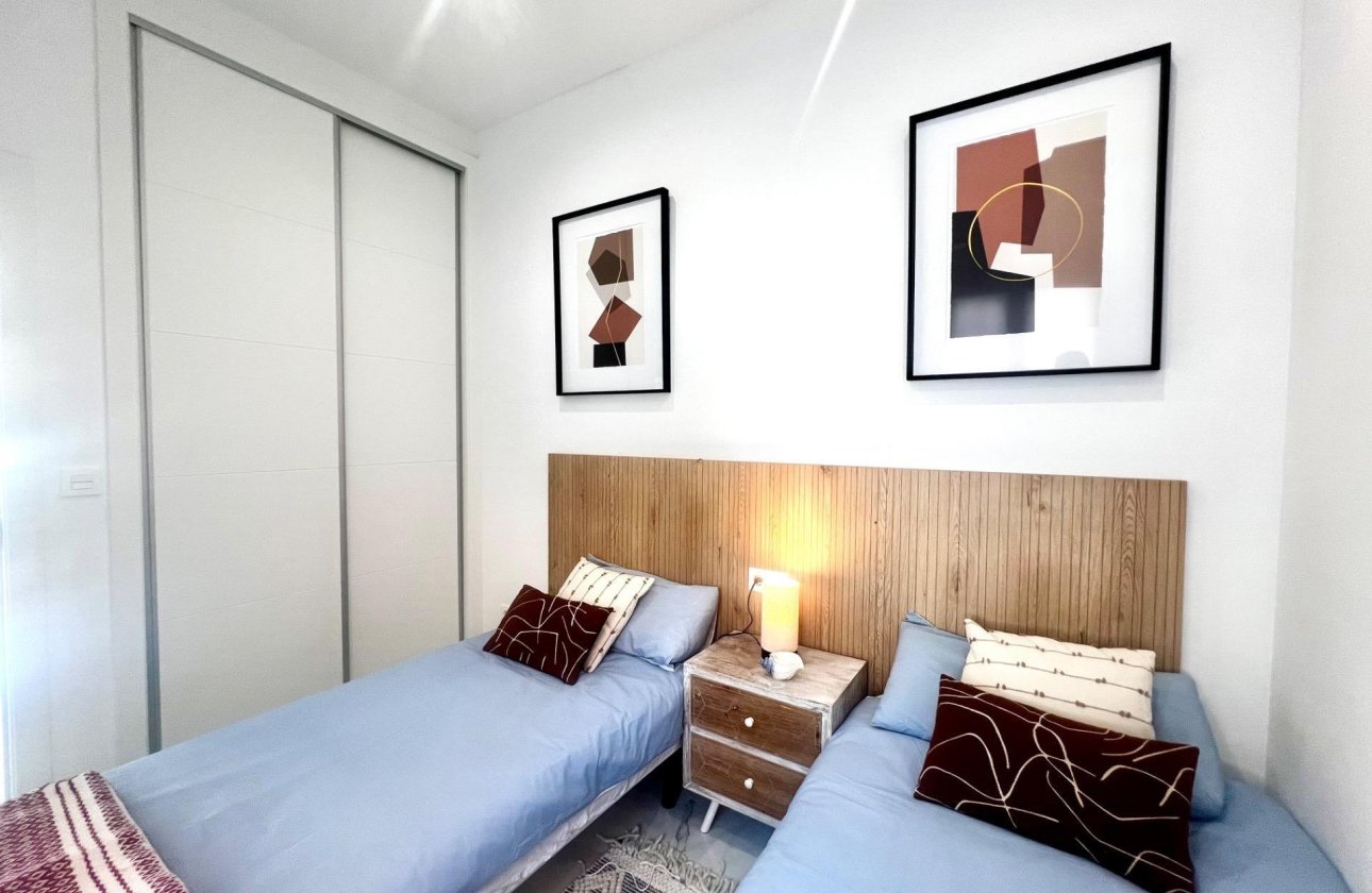 Herverkoop - Villa -
Torrevieja - La Siesta - El Salado - Torreta