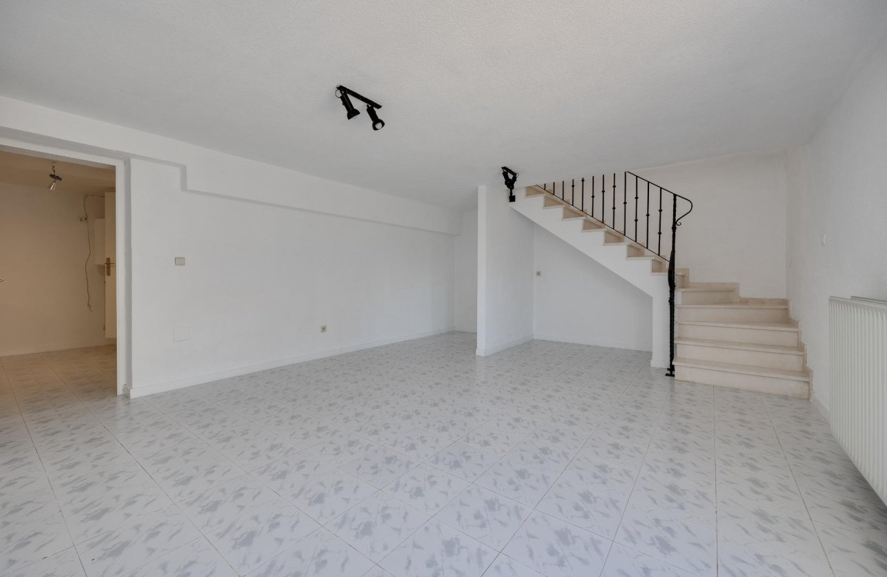 Herverkoop - Villa -
Torrevieja - La Siesta - El Salado - Torreta