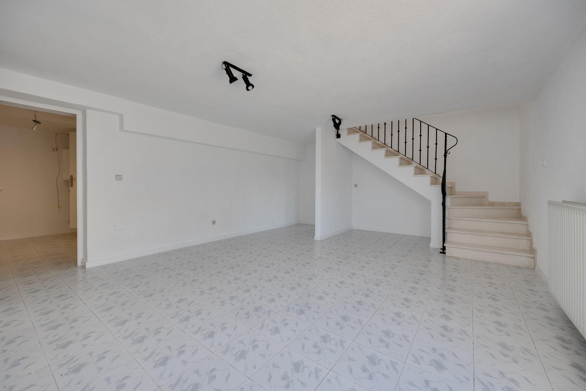 Herverkoop - Villa -
Torrevieja - La Siesta - El Salado - Torreta