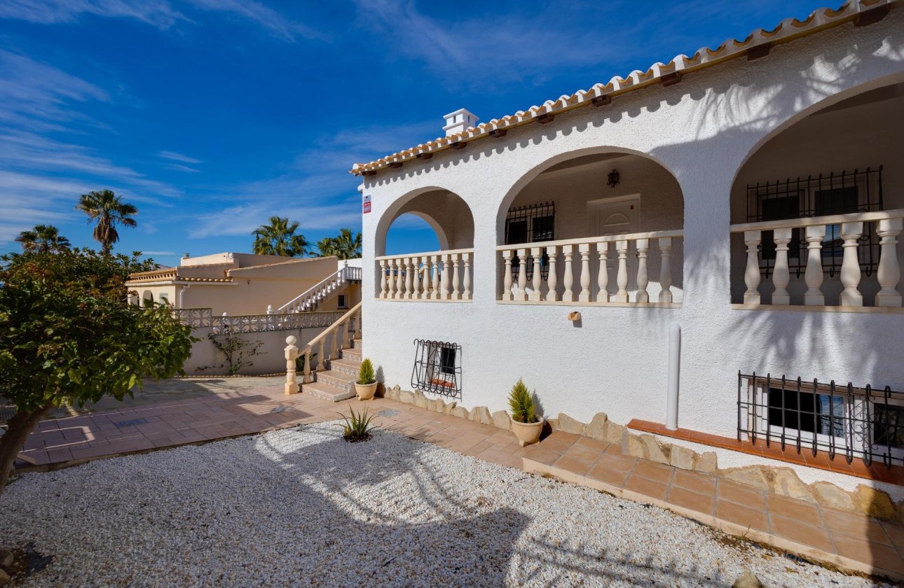 Herverkoop - Villa -
Torrevieja - La Siesta - El Salado - Torreta