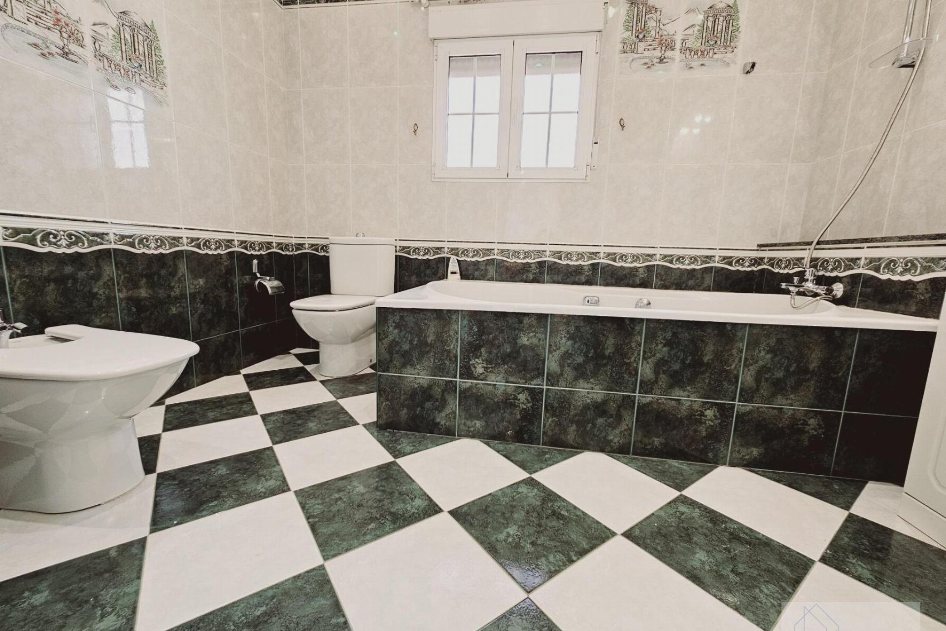 Herverkoop - Villa -
Torrevieja - La Siesta - El Salado - Torreta