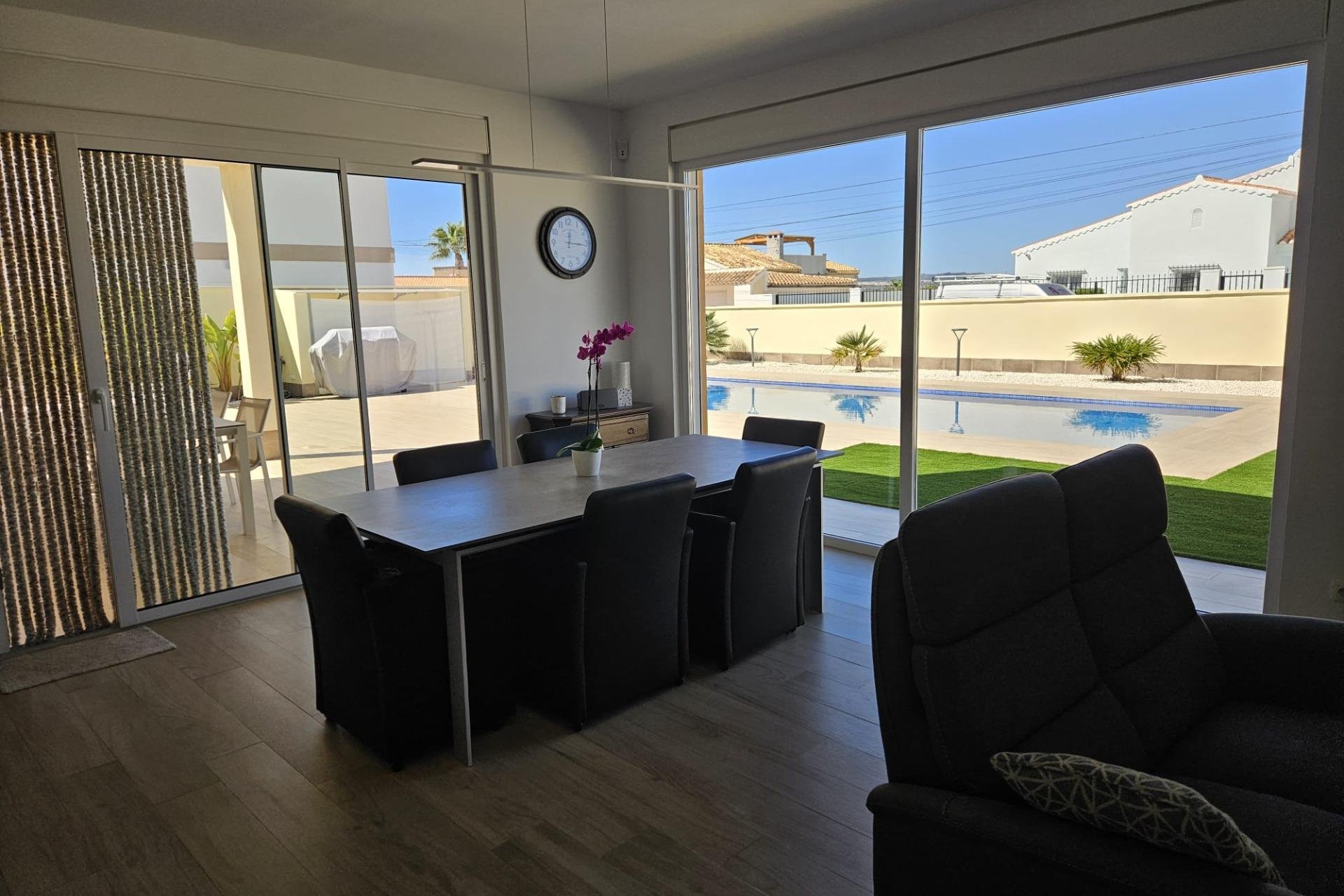 Herverkoop - Villa -
Torrevieja - La Siesta - El Salado - Torreta