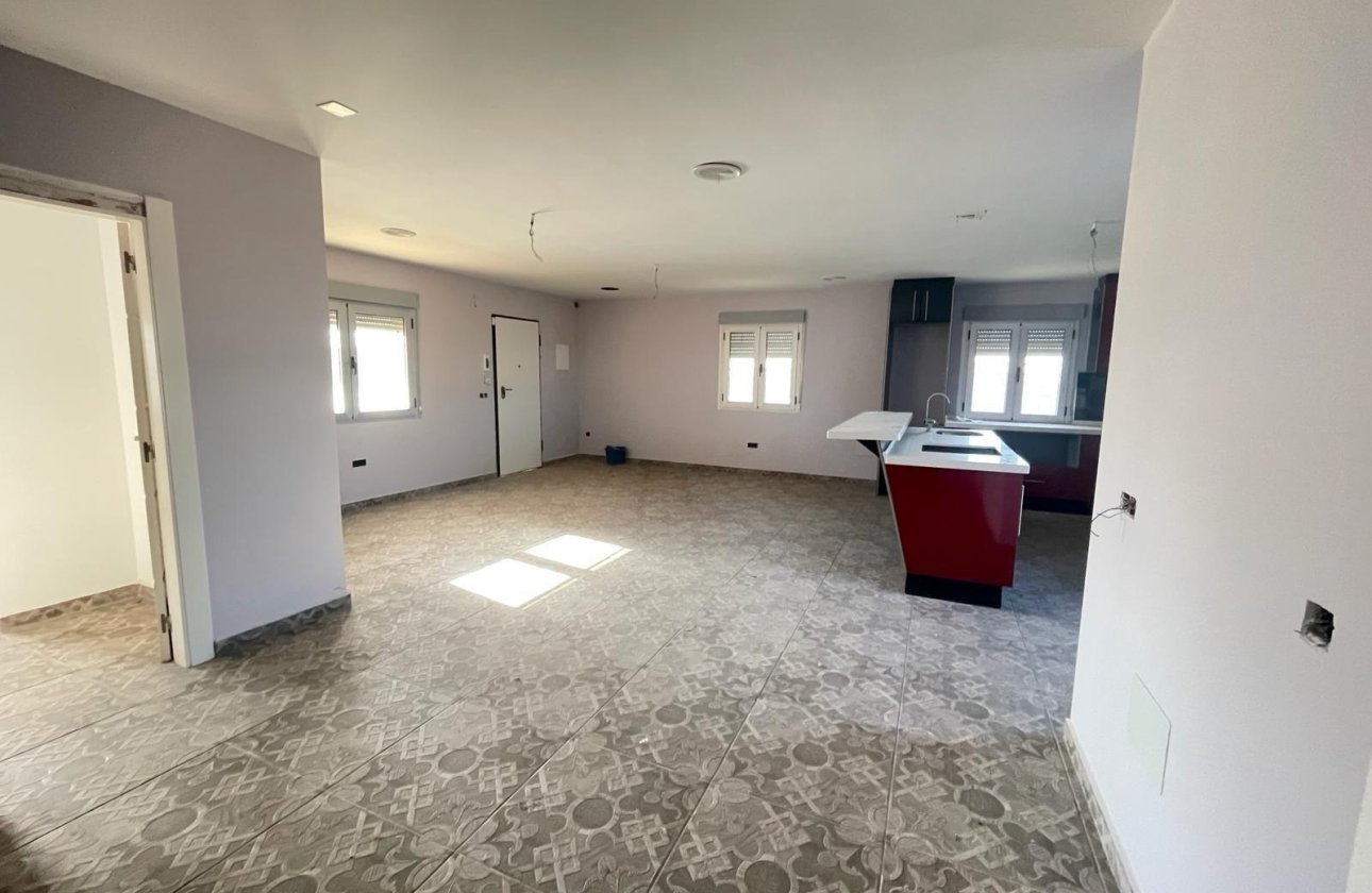 Herverkoop - Villa -
Torrevieja - La Siesta - El Salado - Torreta