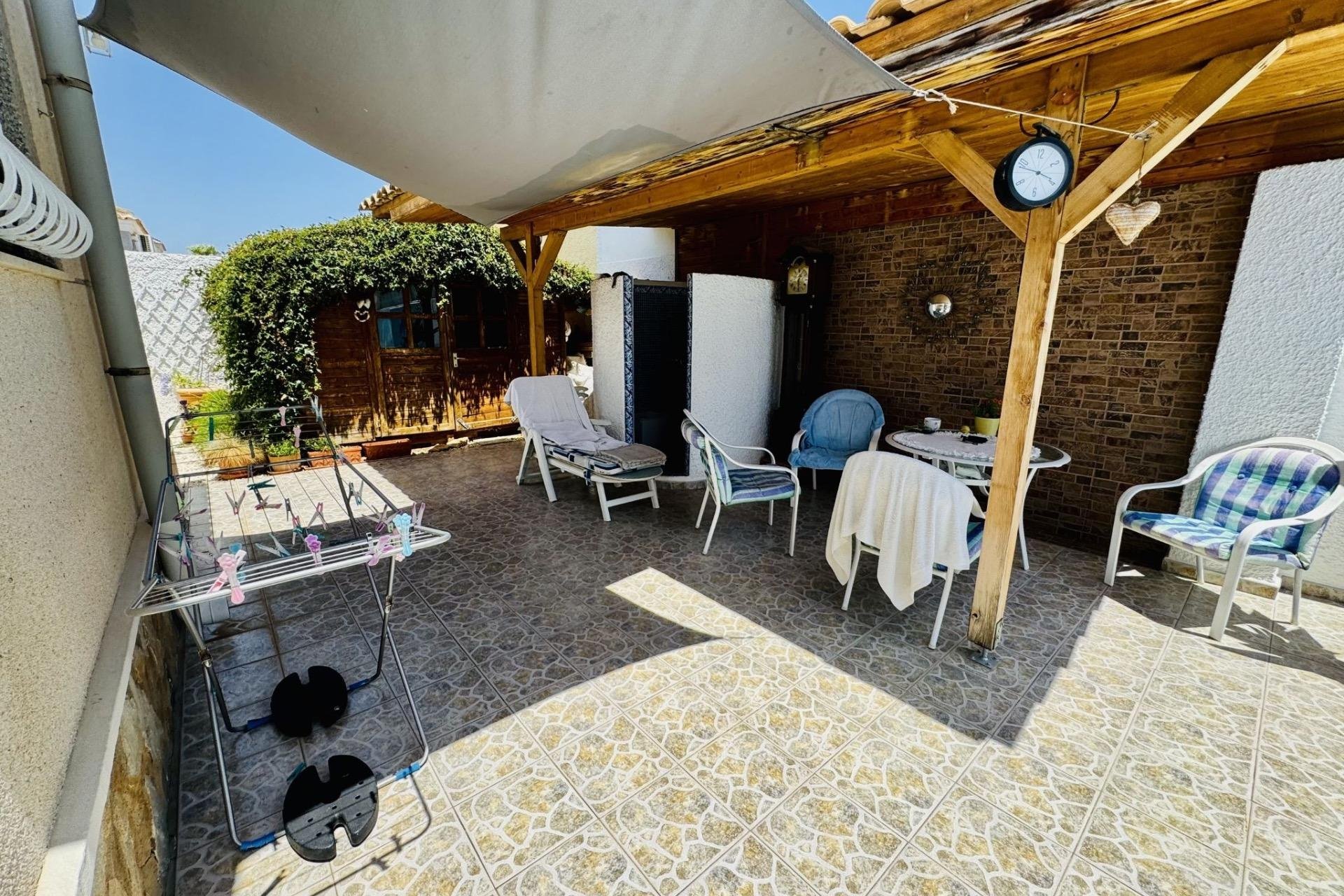 Herverkoop - Villa -
Torrevieja - La Siesta - El Salado - Torreta