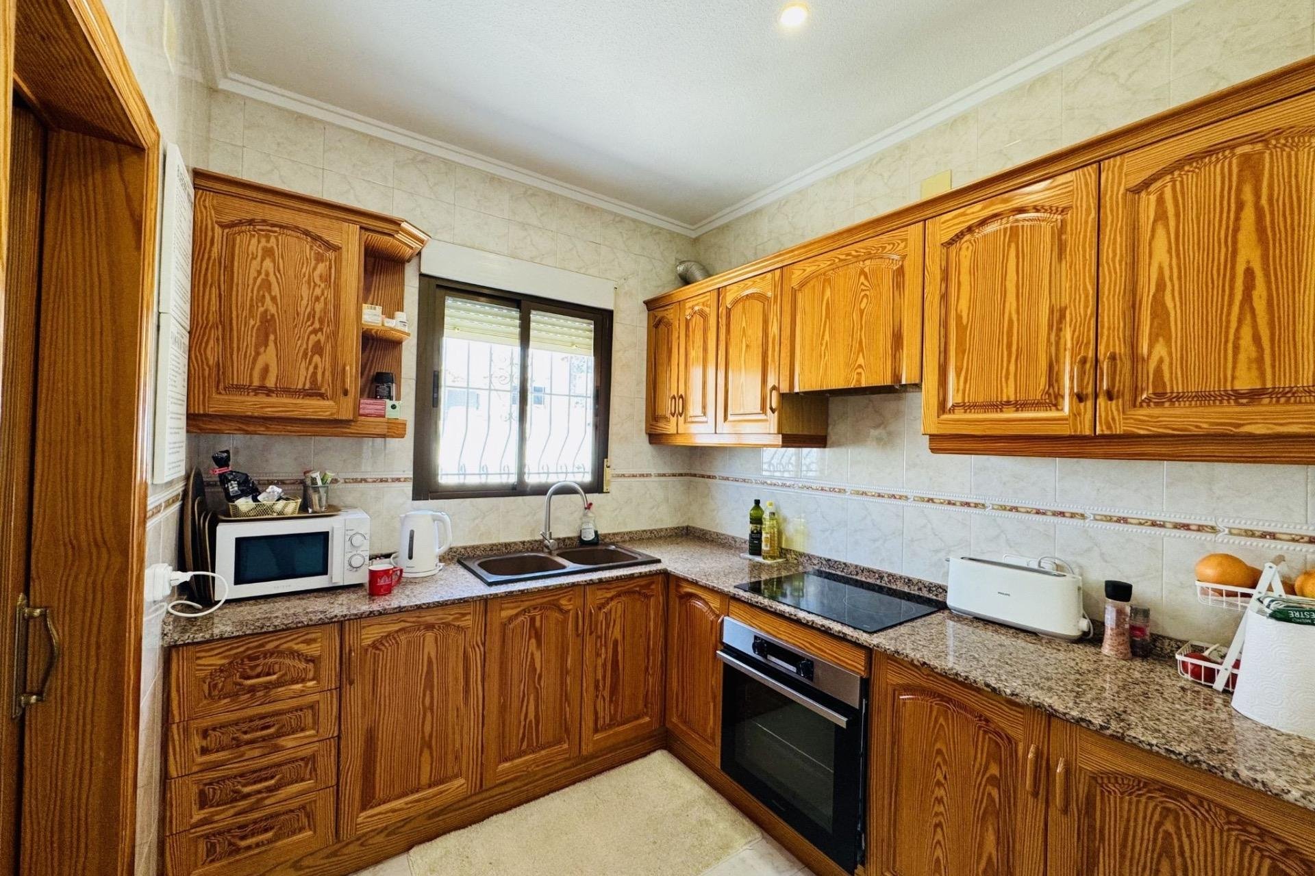 Herverkoop - Villa -
Torrevieja - La Siesta - El Salado - Torreta