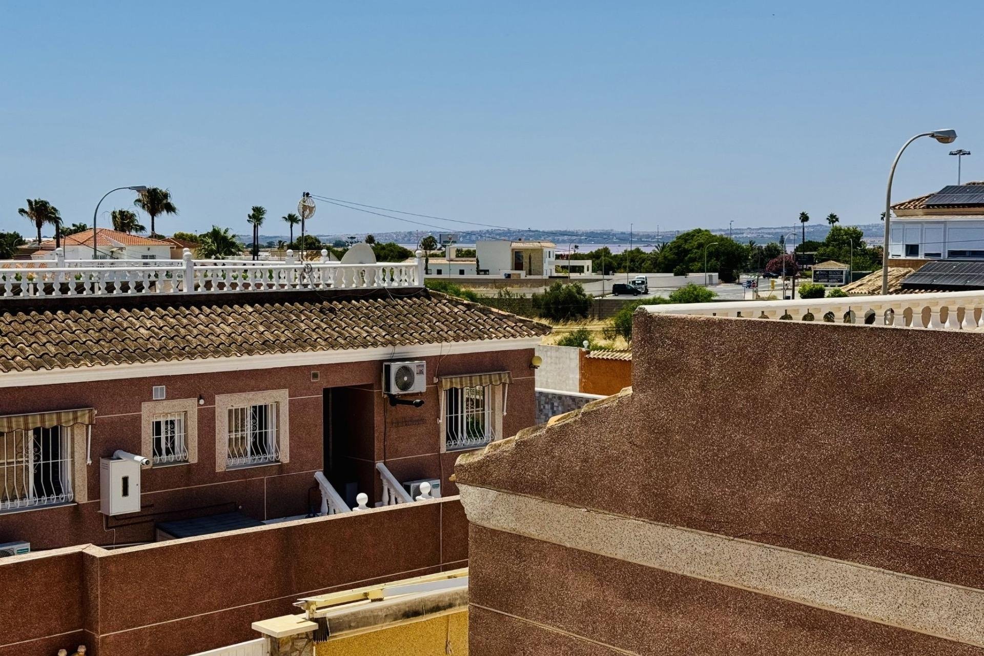 Herverkoop - Villa -
Torrevieja - La Siesta - El Salado - Torreta
