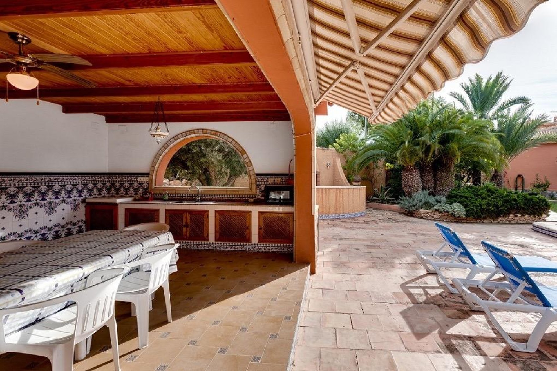 Herverkoop - Villa -
Torrevieja - La Siesta - El Salado - Torreta