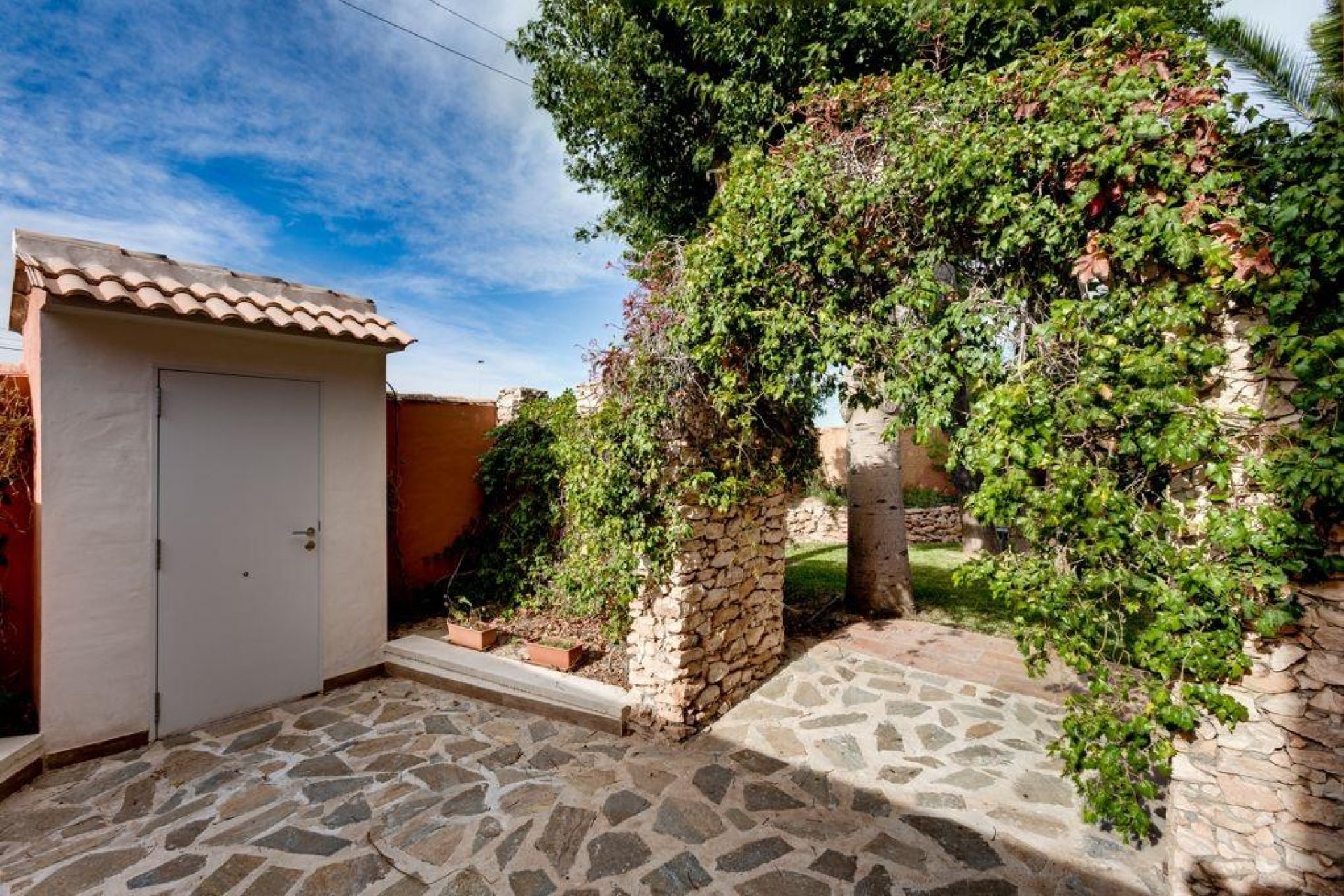 Herverkoop - Villa -
Torrevieja - La Siesta - El Salado - Torreta