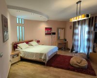 Herverkoop - Villa -
Torrevieja - La Siesta