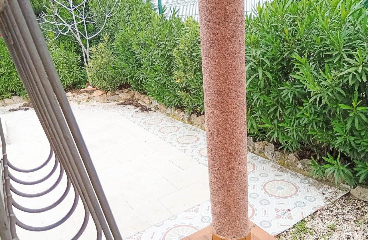 Herverkoop - Villa -
Torrevieja - La Siesta