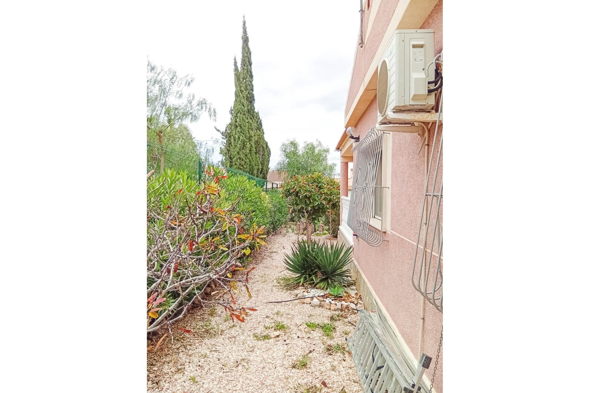 Herverkoop - Villa -
Torrevieja - La Siesta