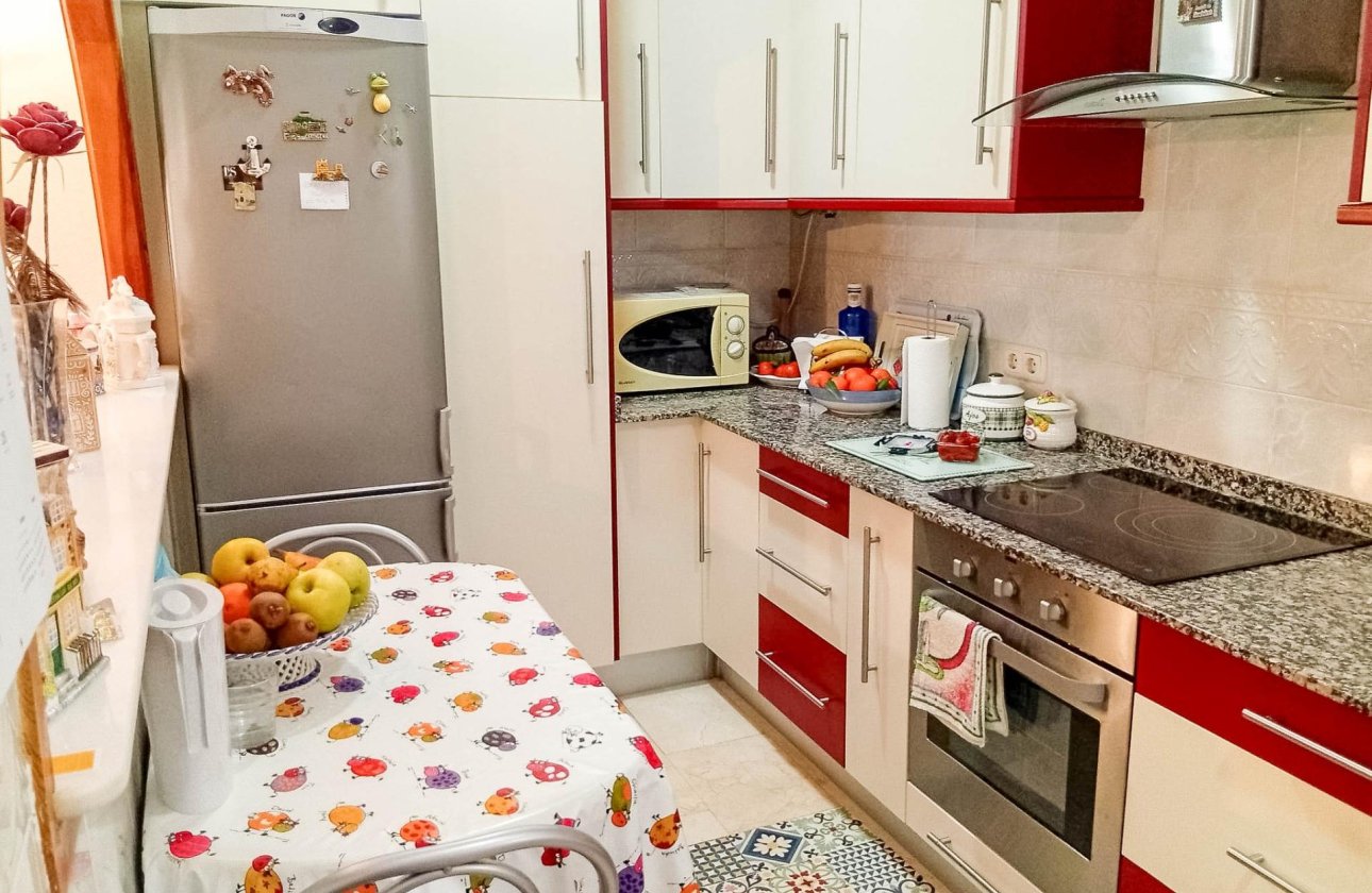 Herverkoop - Villa -
Torrevieja - La Siesta