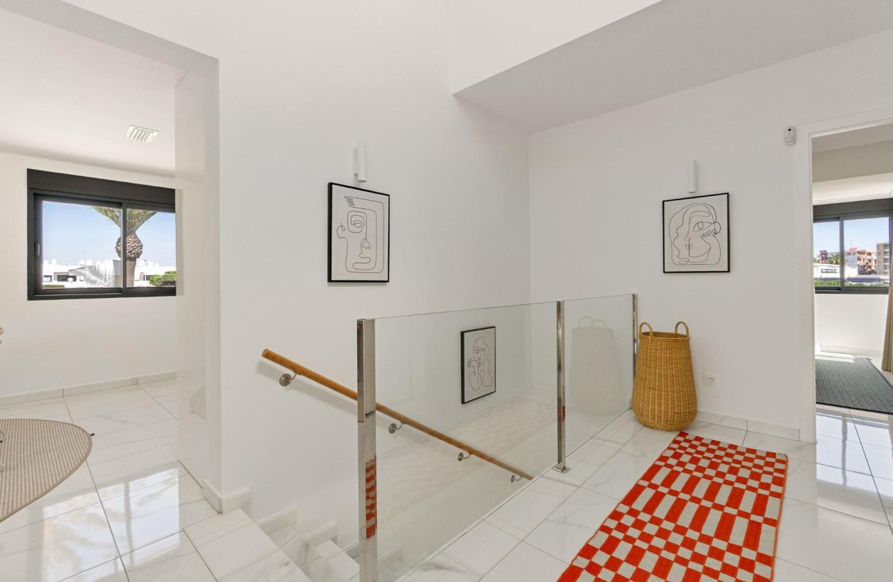 Herverkoop - Villa -
Torrevieja - La Veleta