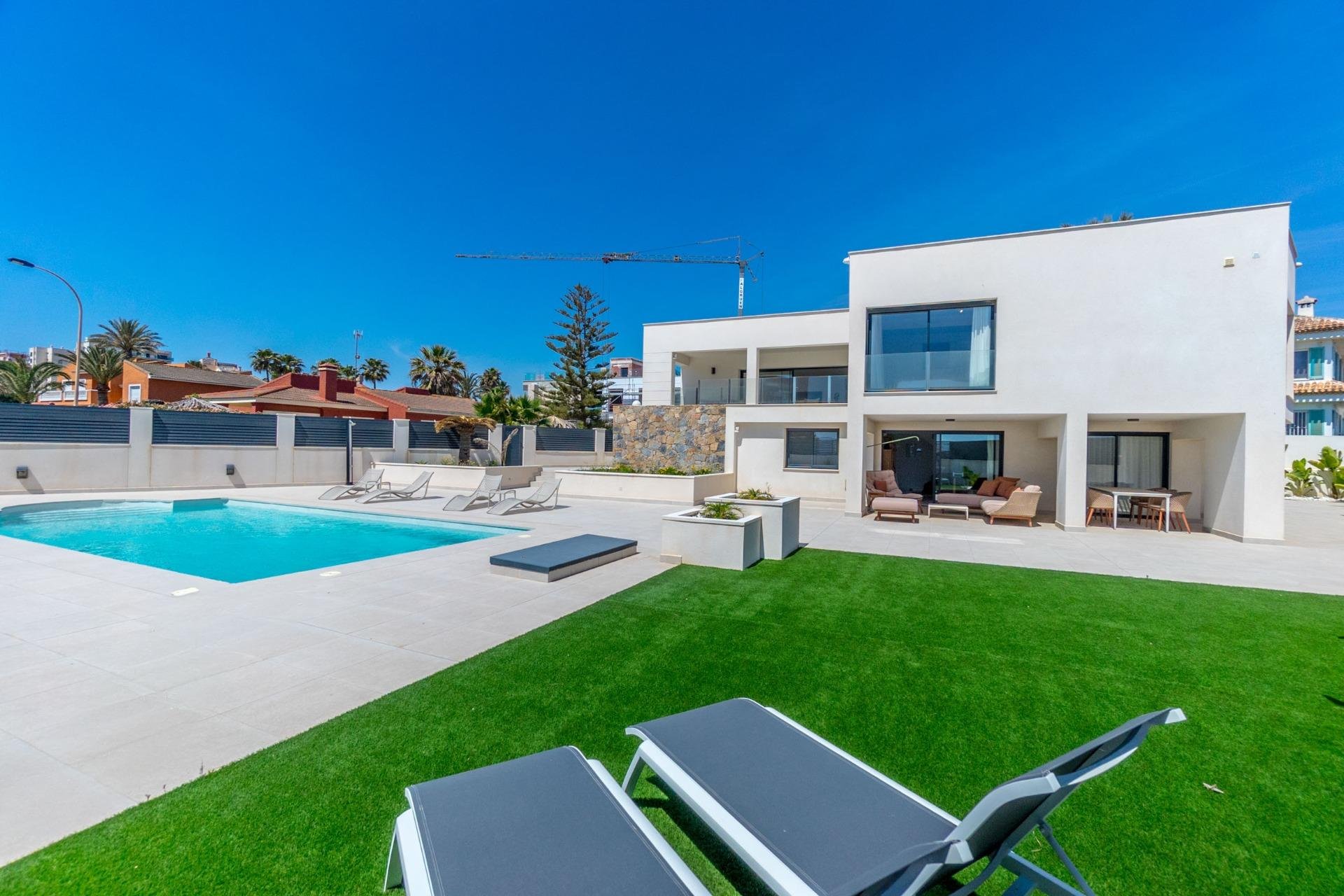 Herverkoop - Villa -
Torrevieja - La Veleta