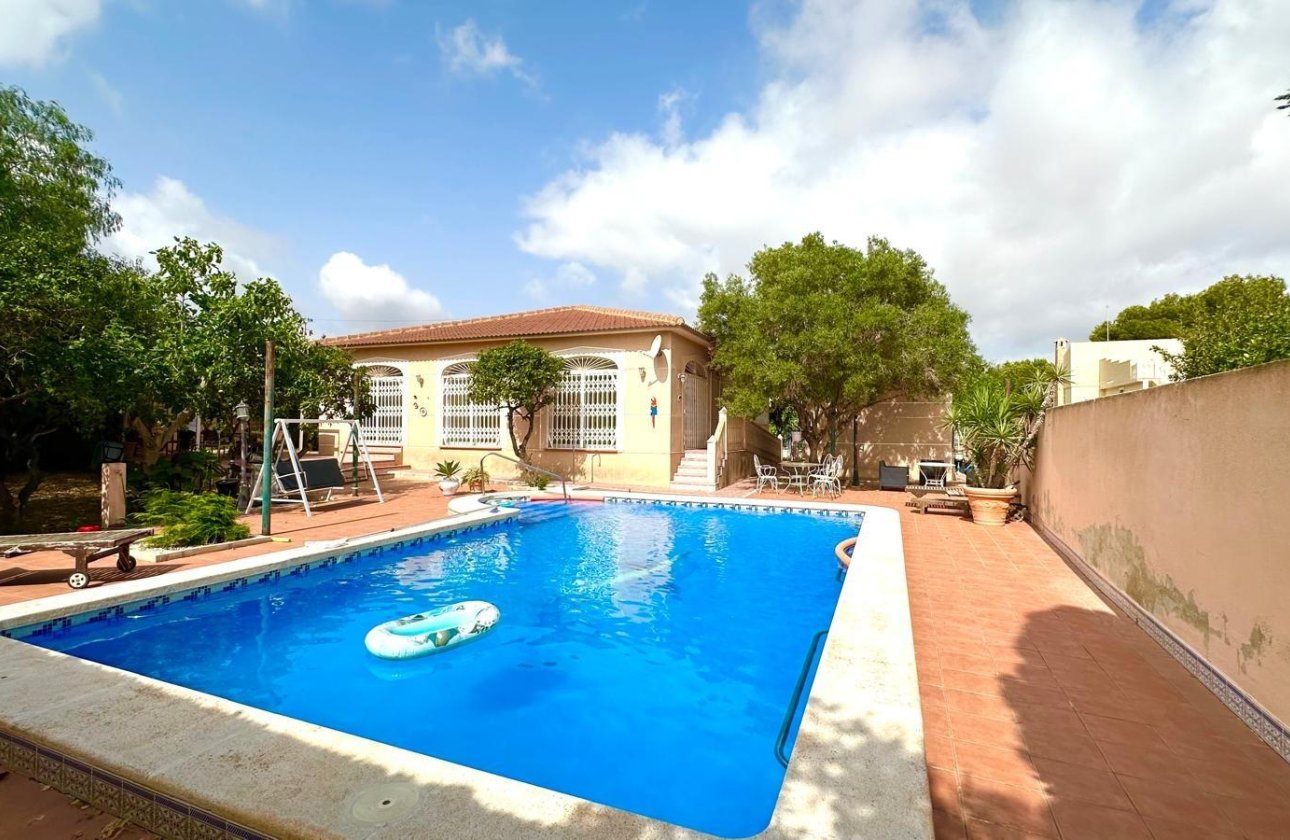 Herverkoop - Villa -
Torrevieja - Los Balcones - Los Altos del Edén
