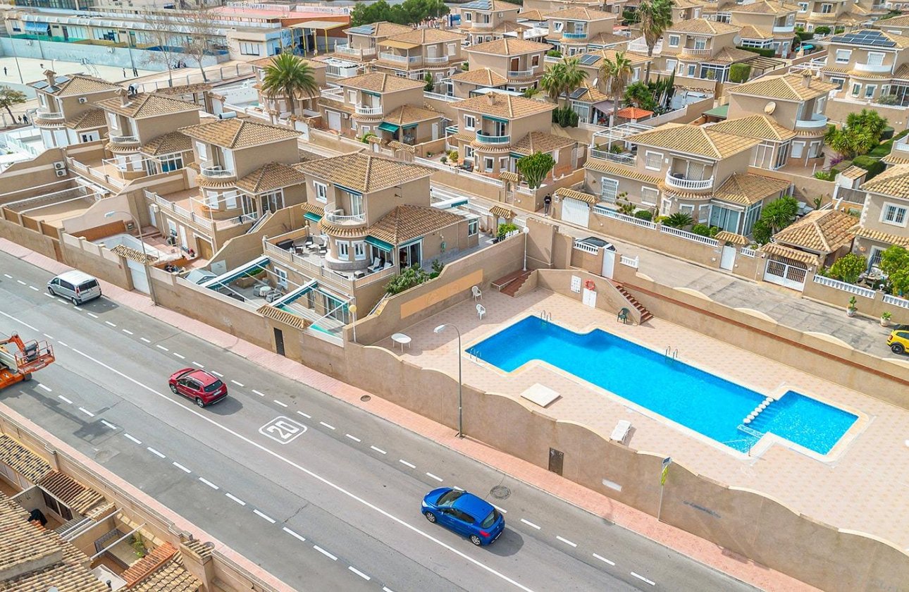 Herverkoop - Villa -
Torrevieja - Los Balcones - Los Altos del Edén