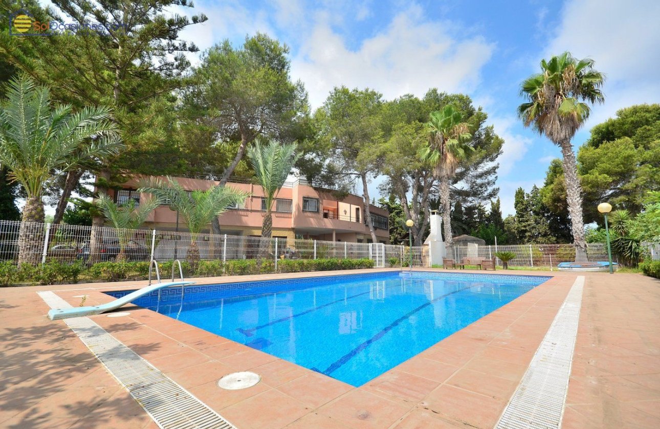 Herverkoop - Villa -
Torrevieja - Los Balcones