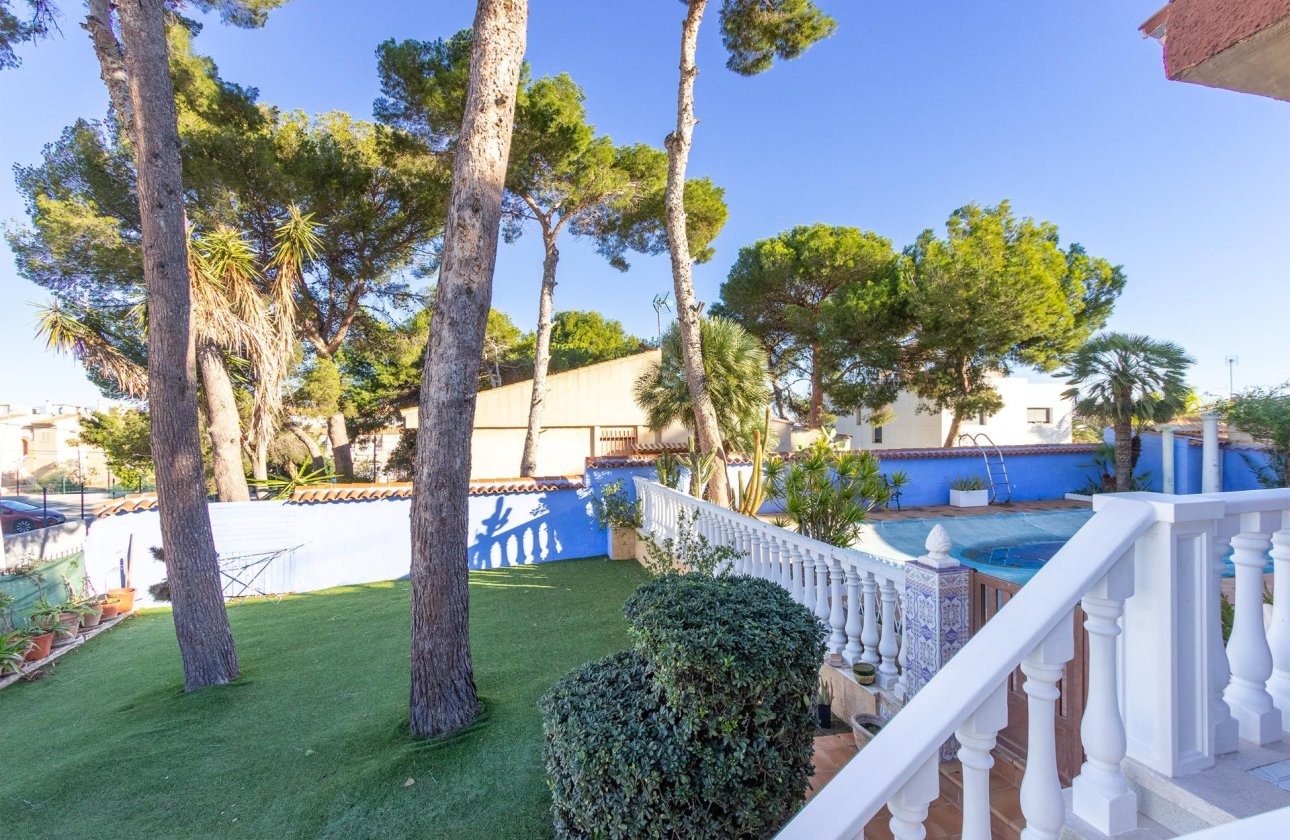 Herverkoop - Villa -
Torrevieja - Los Balcones