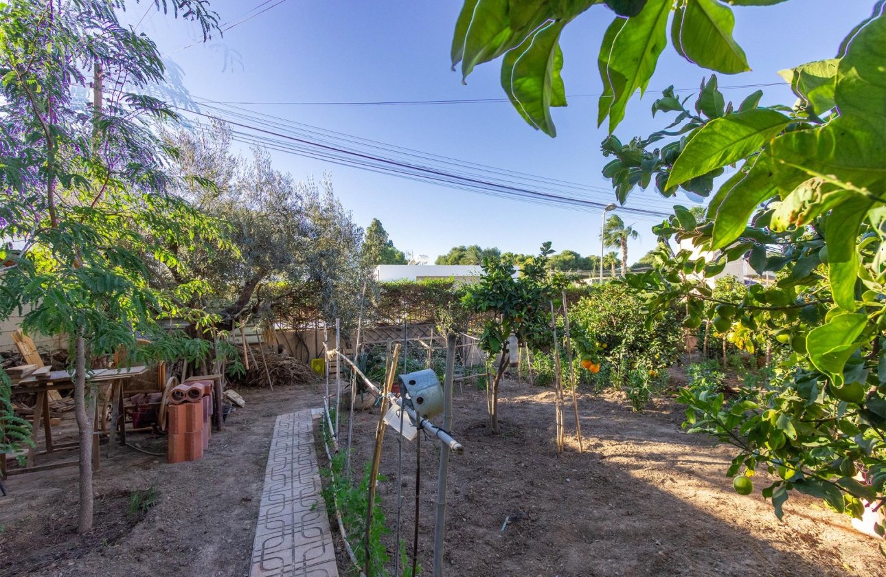 Herverkoop - Villa -
Torrevieja - Los Balcones