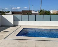 Herverkoop - Villa -
Torrevieja - Los Balcones