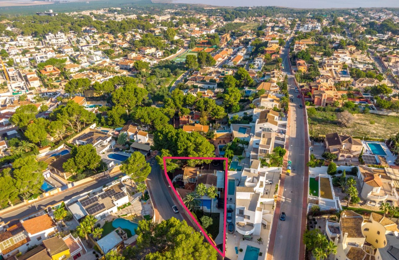 Herverkoop - Villa -
Torrevieja - Los Balcones