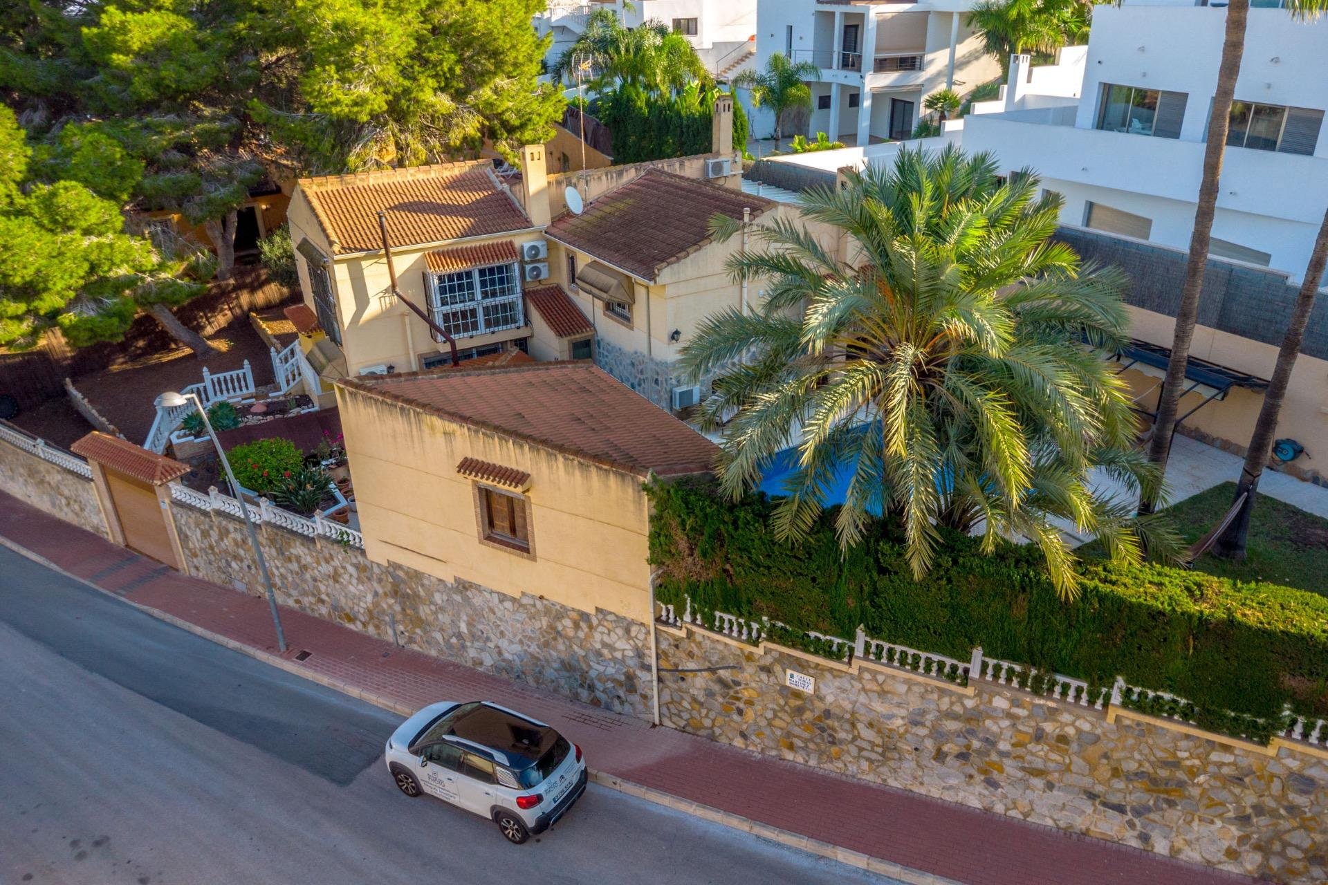 Herverkoop - Villa -
Torrevieja - Los Balcones