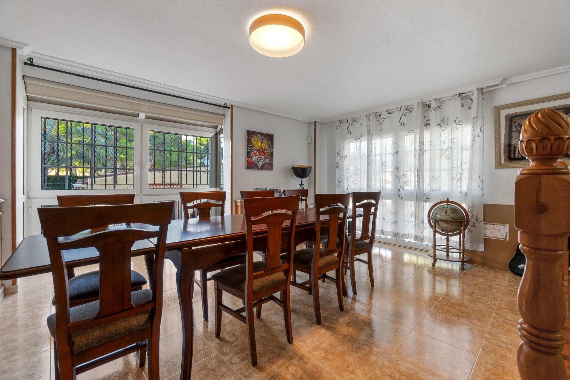 Herverkoop - Villa -
Torrevieja - Los Balcones