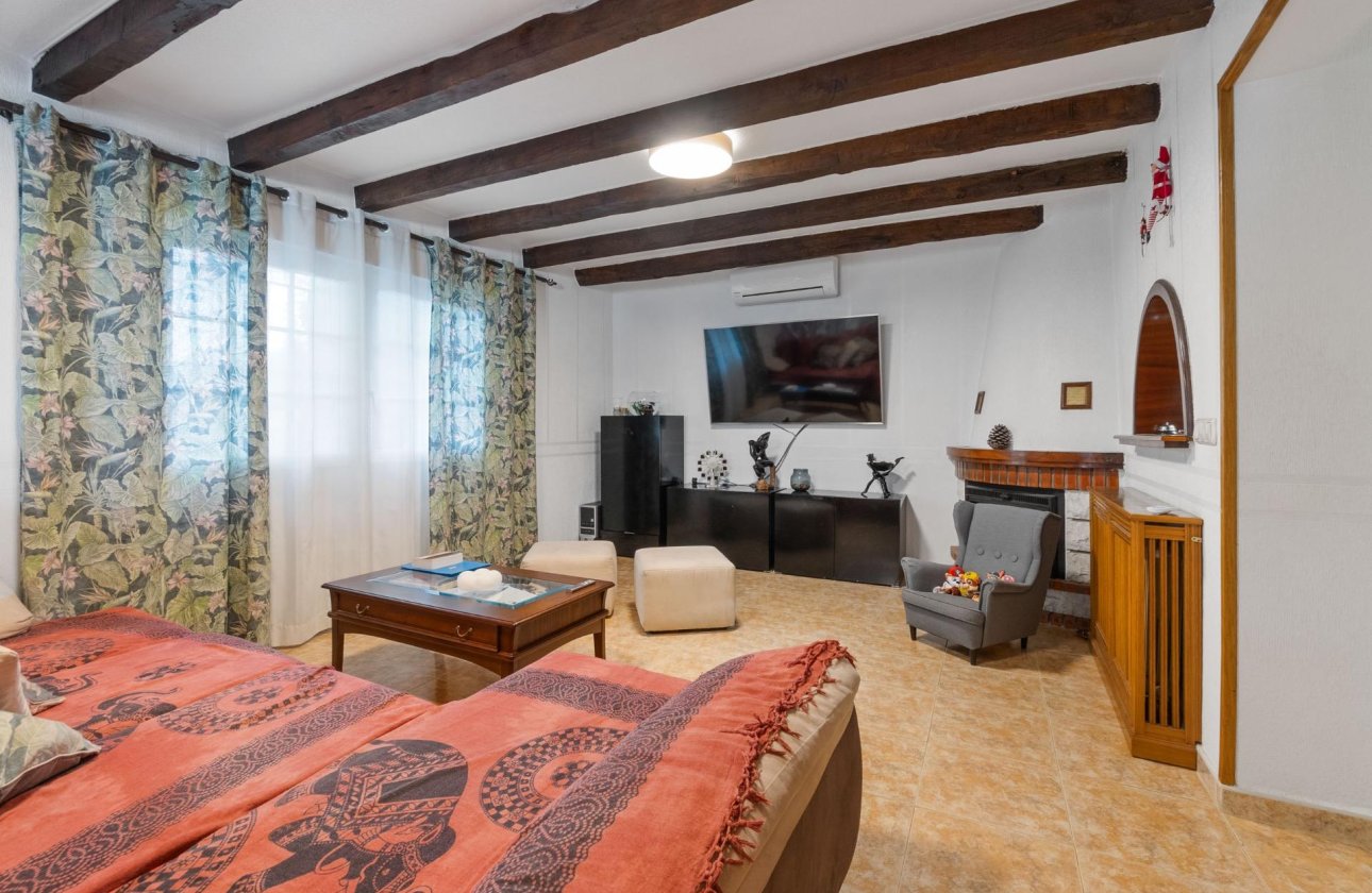 Herverkoop - Villa -
Torrevieja - Los Balcones