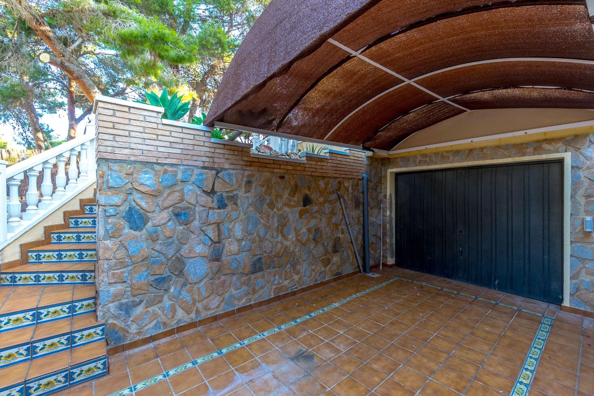 Herverkoop - Villa -
Torrevieja - Los Balcones