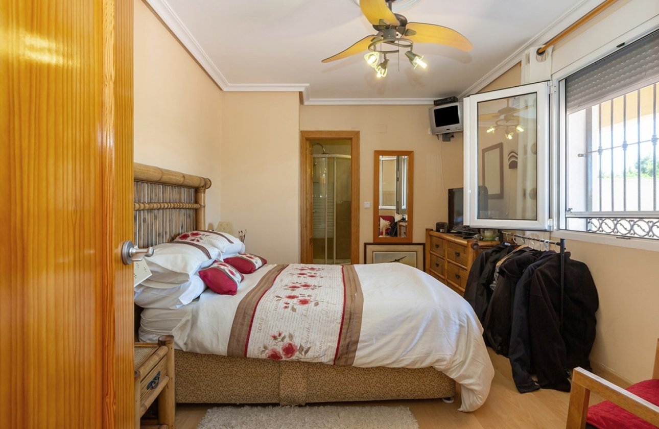 Herverkoop - Villa -
Torrevieja - Los Balcones