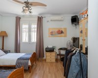 Herverkoop - Villa -
Torrevieja - Los Balcones