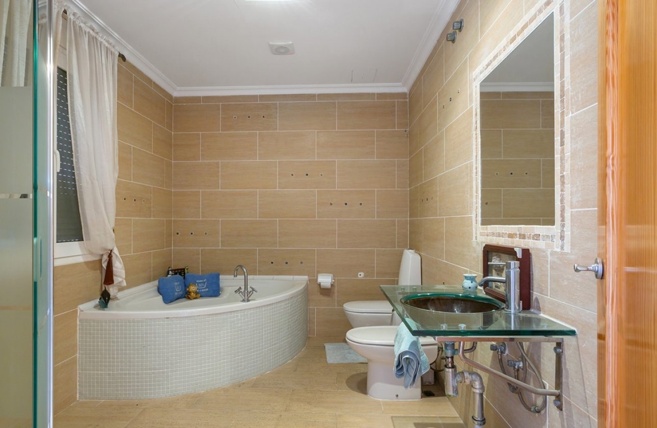 Herverkoop - Villa -
Torrevieja - Los Balcones