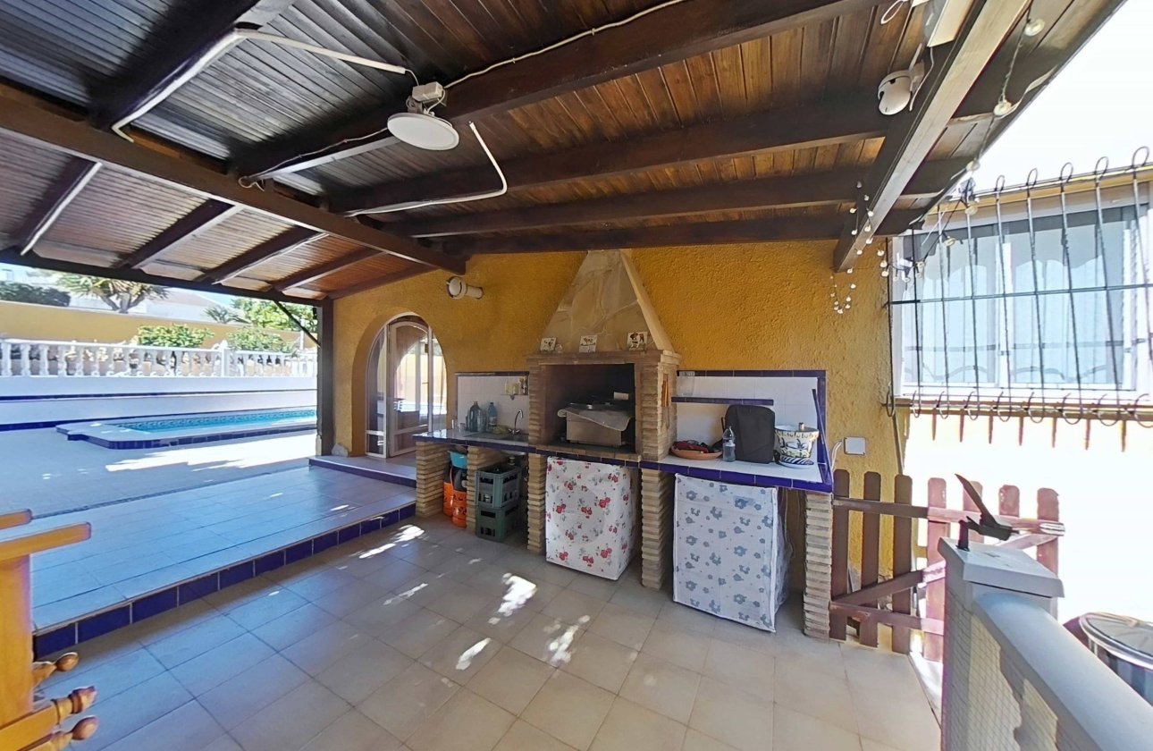 Herverkoop - Villa -
Torrevieja - Los Balcones