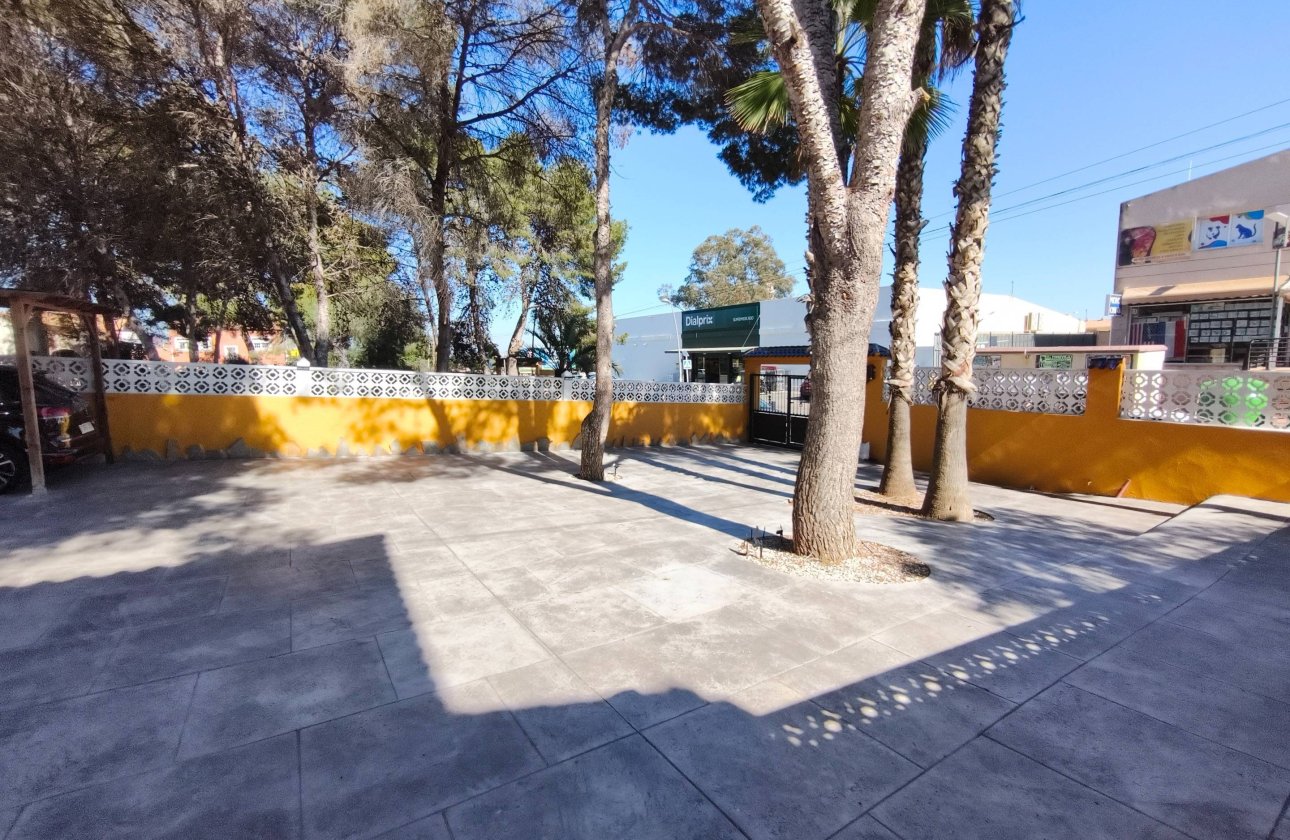 Herverkoop - Villa -
Torrevieja - Los Balcones