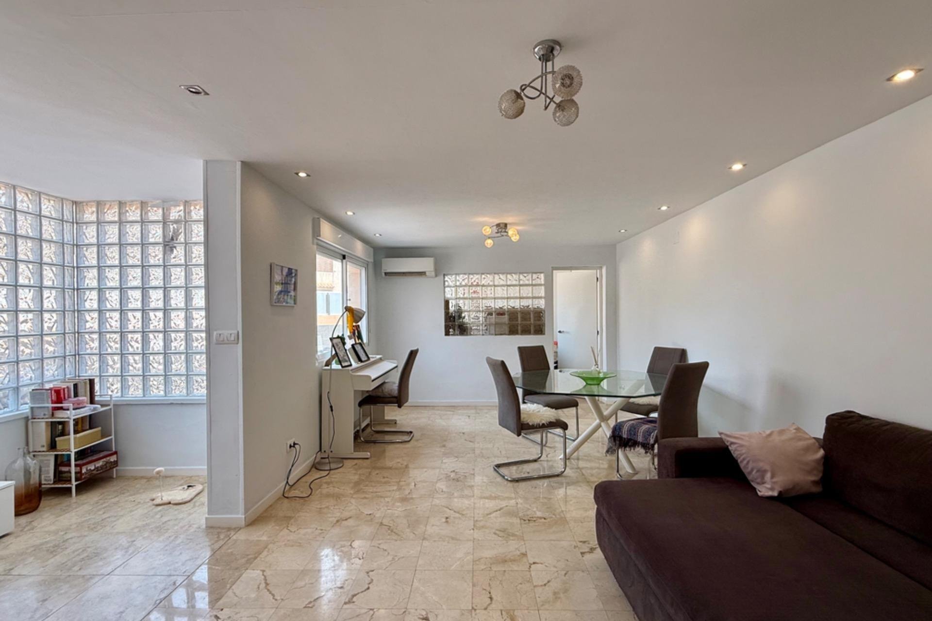 Herverkoop - Villa -
Torrevieja - Los Frutales