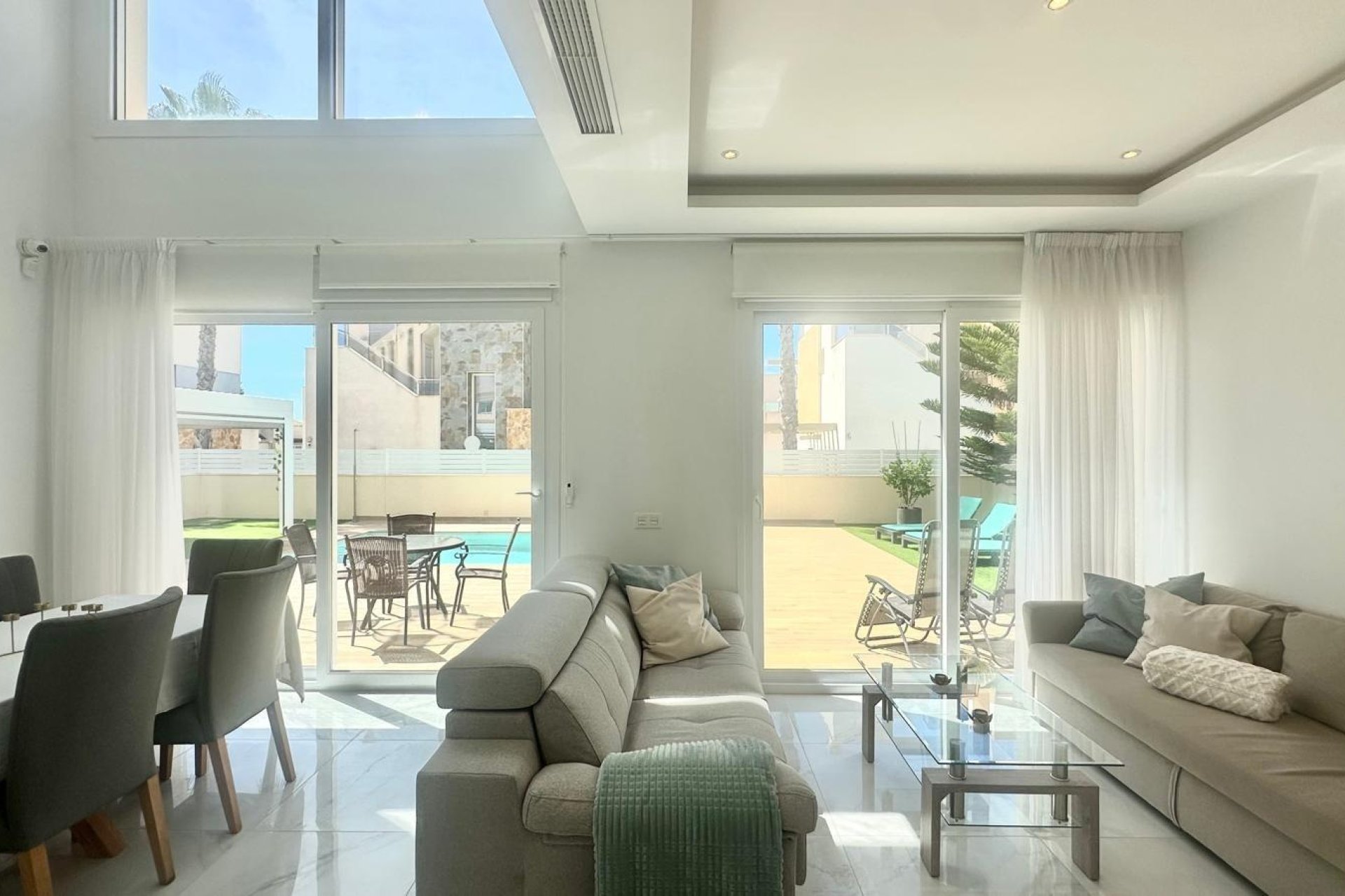 Herverkoop - Villa -
Torrevieja - Miramar - Torre Del Moro