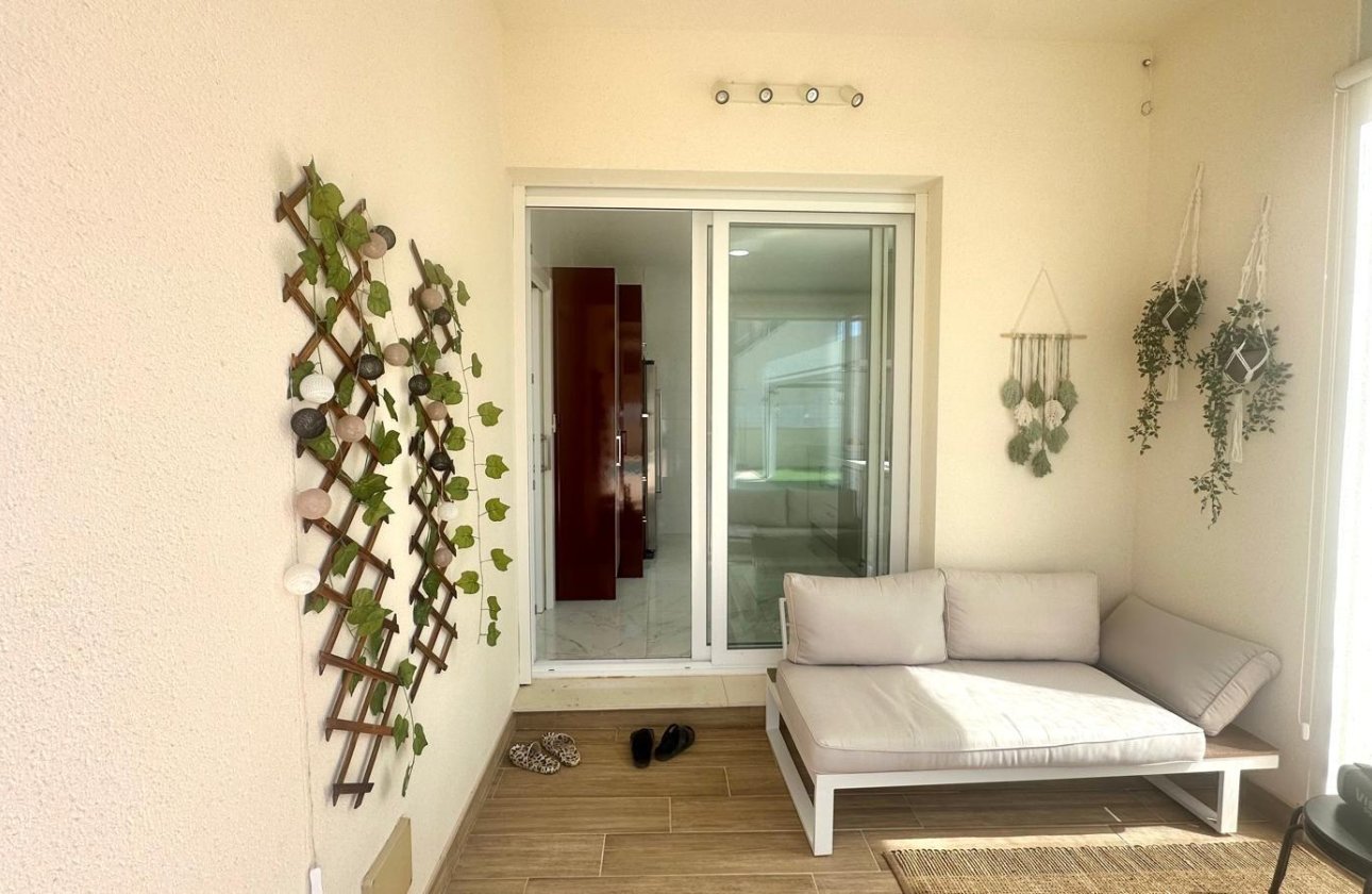 Herverkoop - Villa -
Torrevieja - Miramar - Torre Del Moro