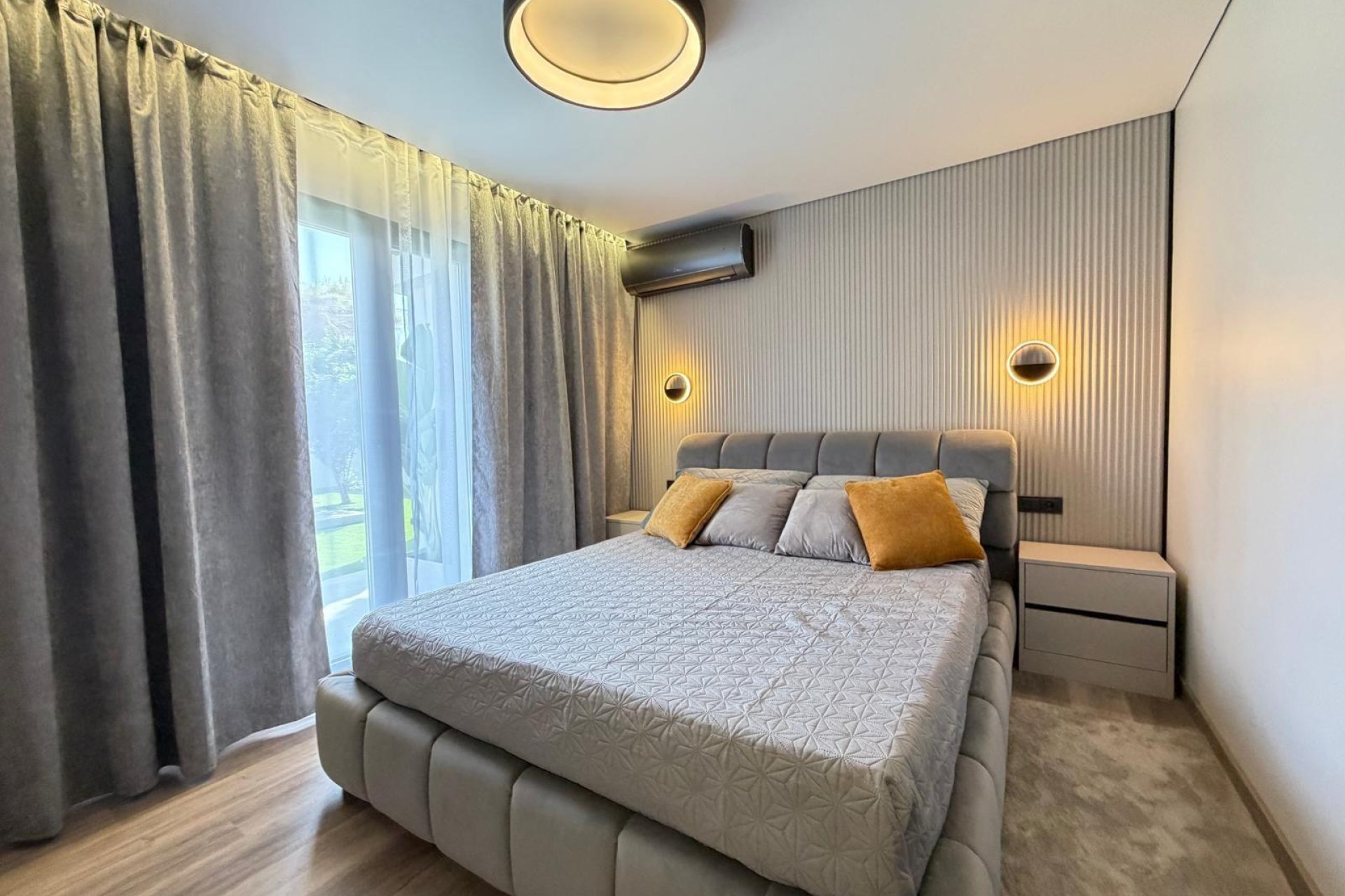 Herverkoop - Villa -
Torrevieja - Punta Prima