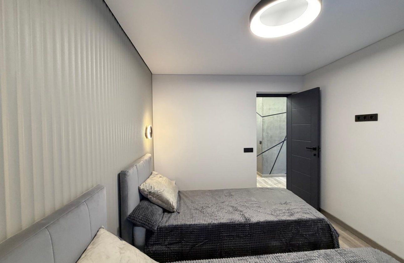 Herverkoop - Villa -
Torrevieja - Punta Prima