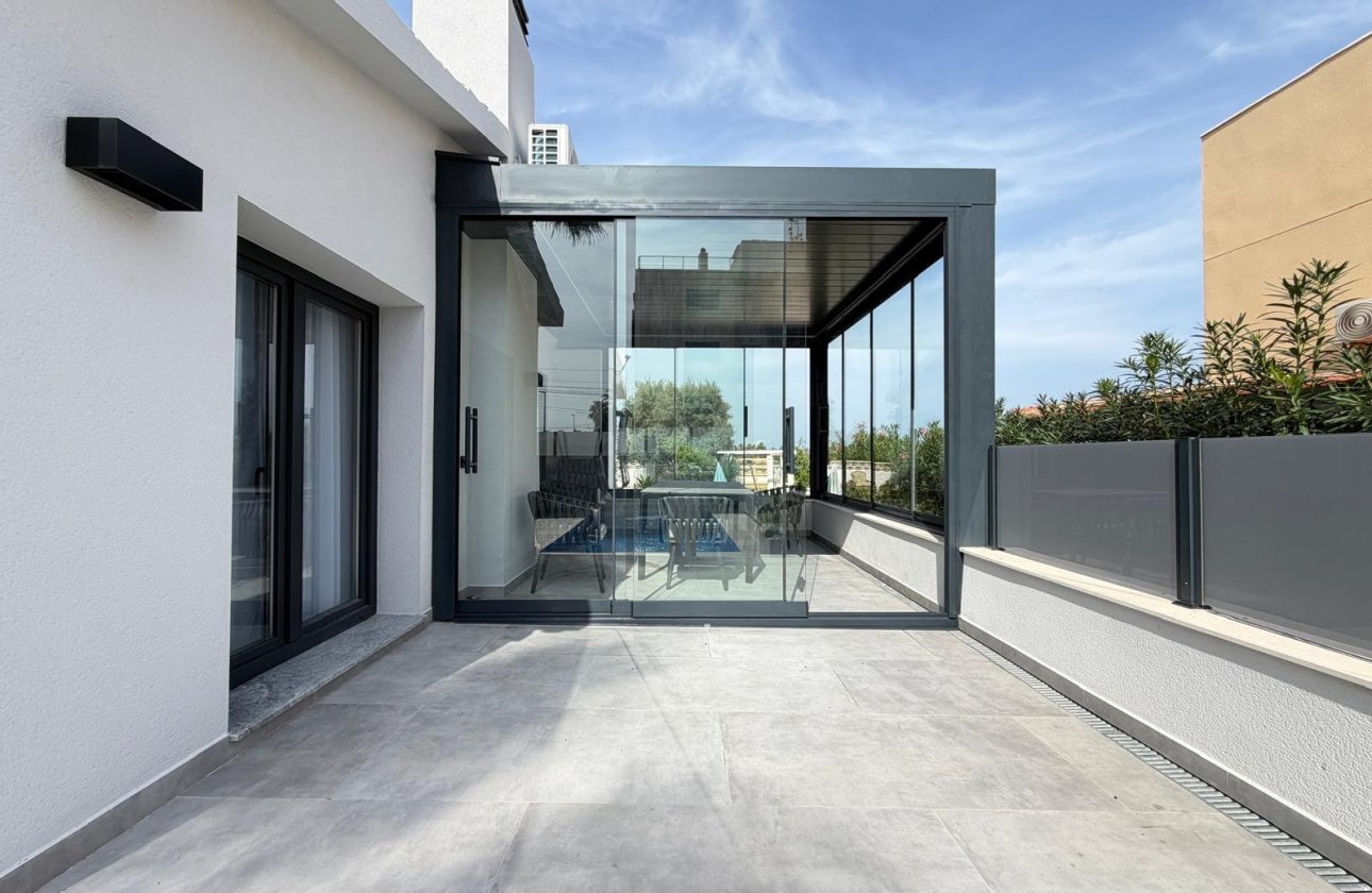 Herverkoop - Villa -
Torrevieja - Punta Prima