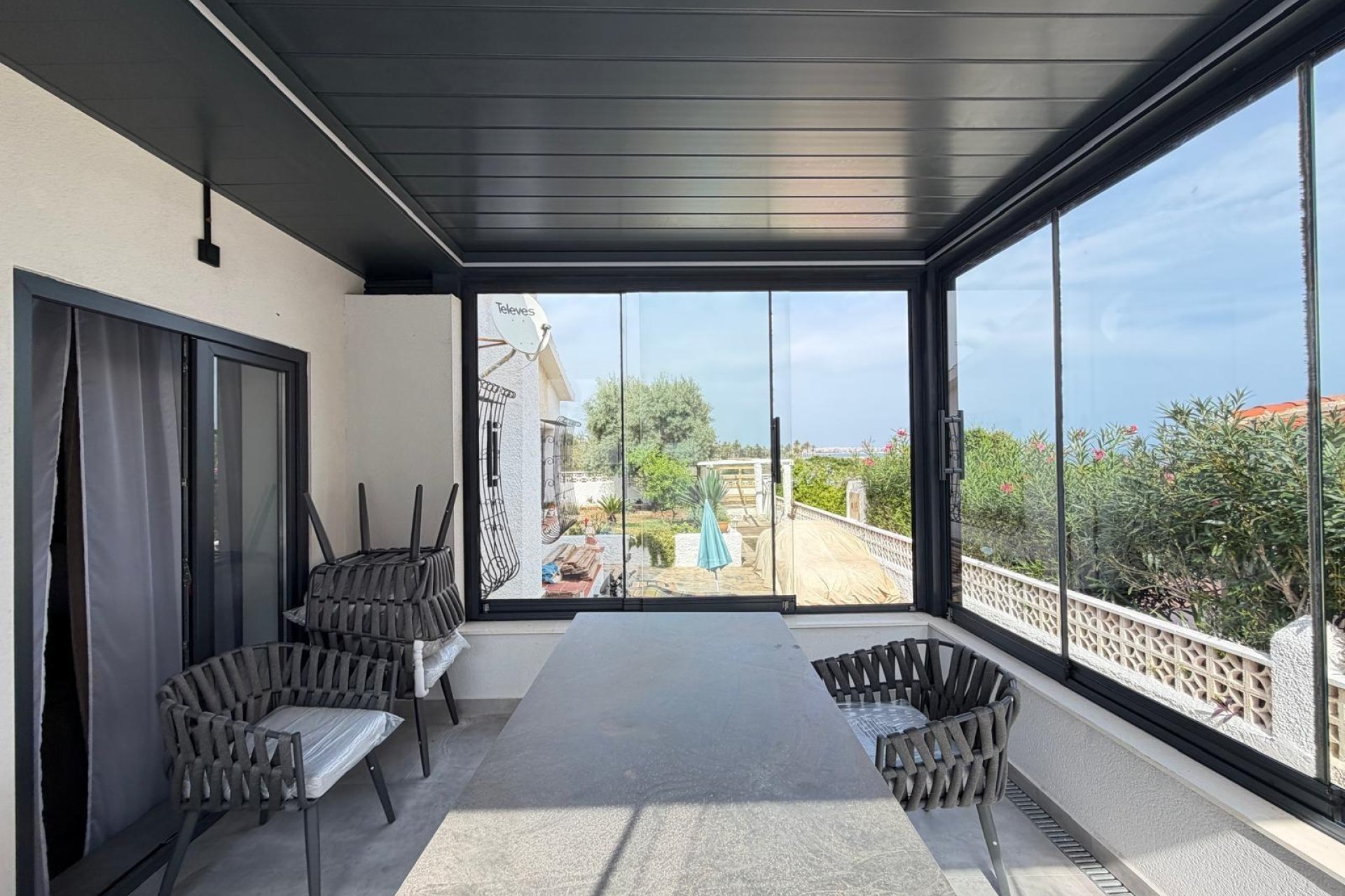 Herverkoop - Villa -
Torrevieja - Punta Prima