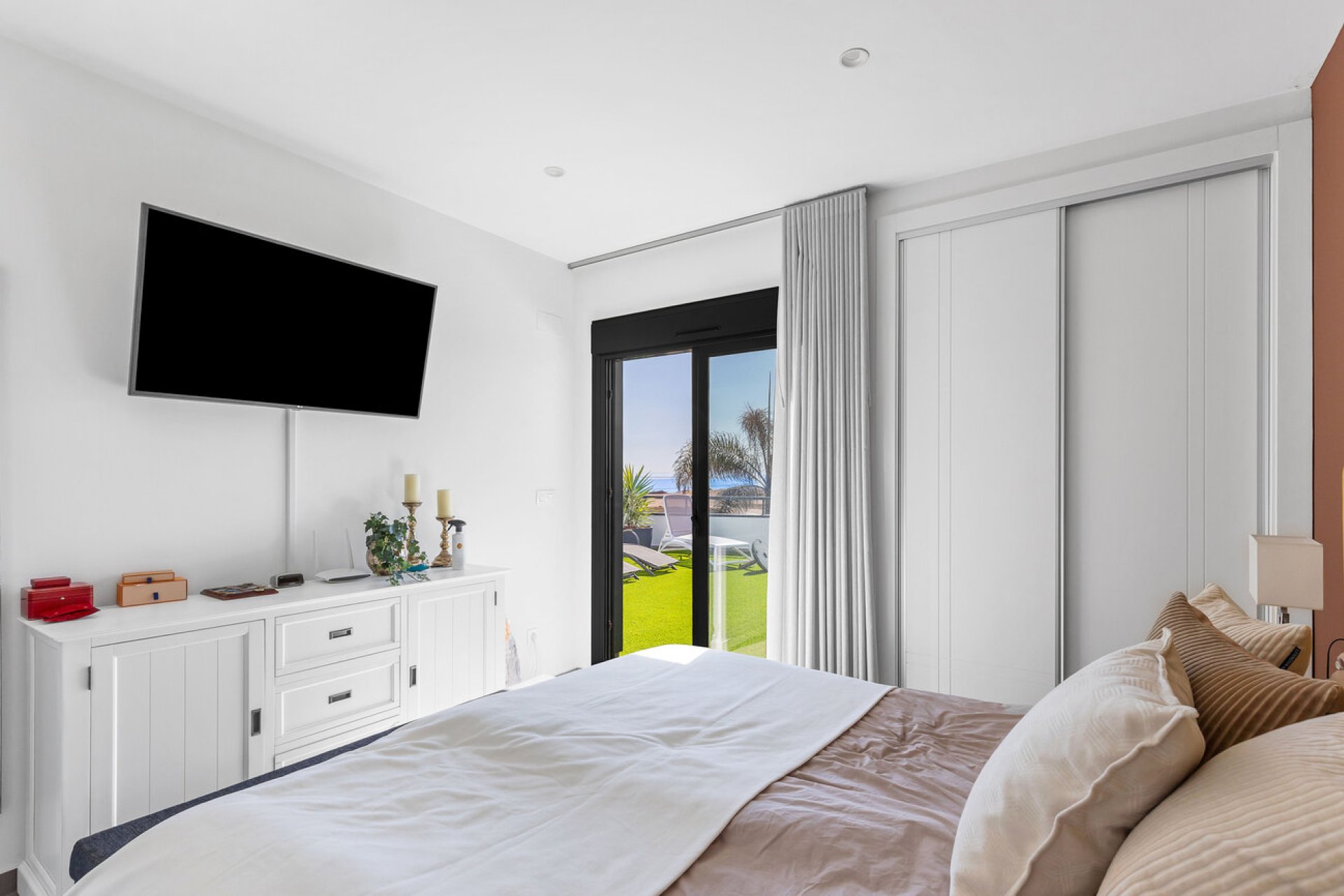 Herverkoop - Villa -
Torrevieja - Rosaleda