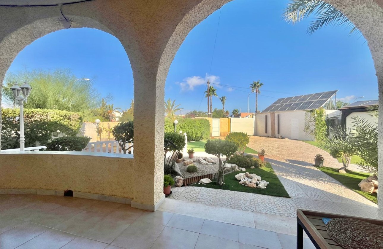 Herverkoop - Villa -
Torrevieja - San Luis