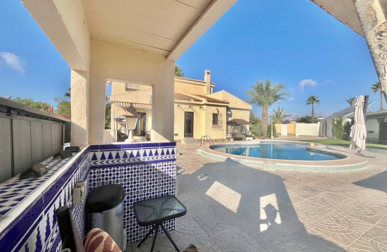 Herverkoop - Villa -
Torrevieja - San Luis