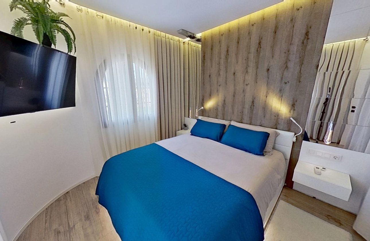 Herverkoop - Villa -
Torrevieja - San Luis