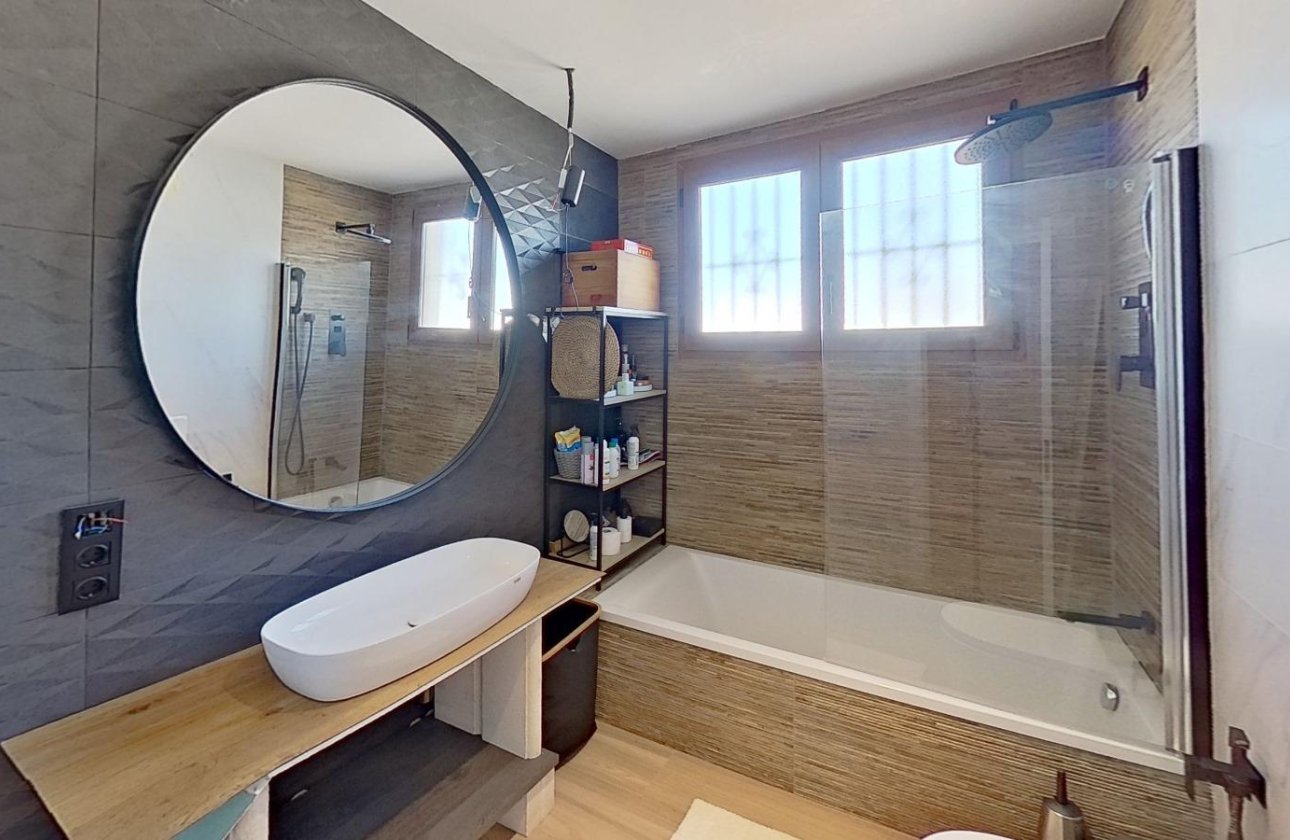 Herverkoop - Villa -
Torrevieja - San Luis