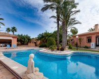 Herverkoop - Villa -
Torrevieja - San Luis